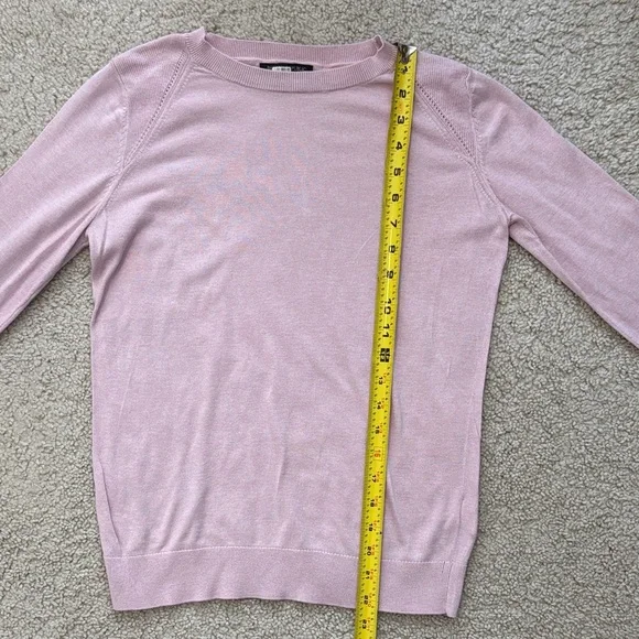 Banana Republic Soft Pink Crewneck Sweater - Picture 6 of 7